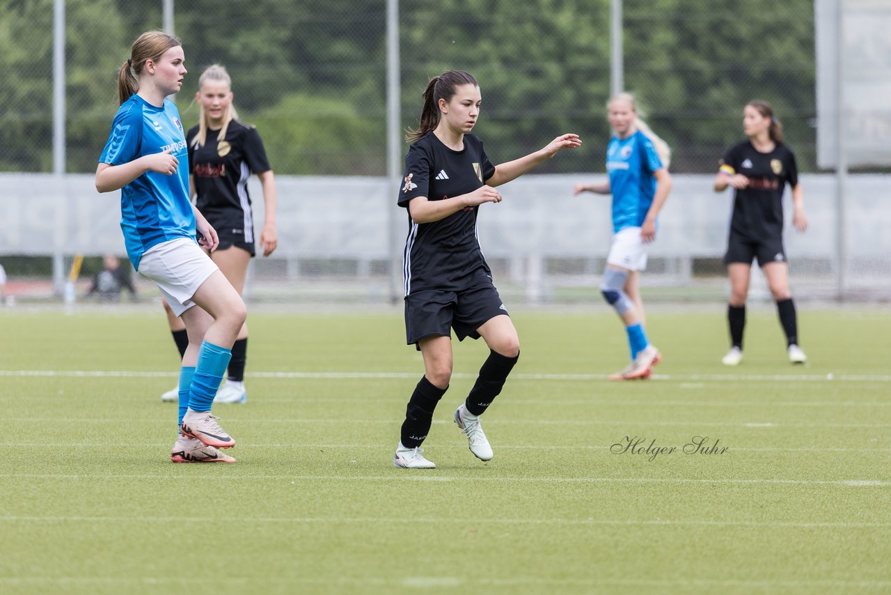 Bild 79 - wBJ SC Condor - VfL Pinneberg : Ergebnis: 3:2